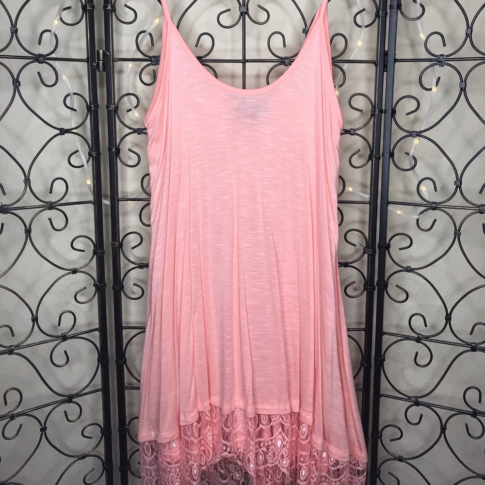 Peach colored tank top tunic with lace detailing